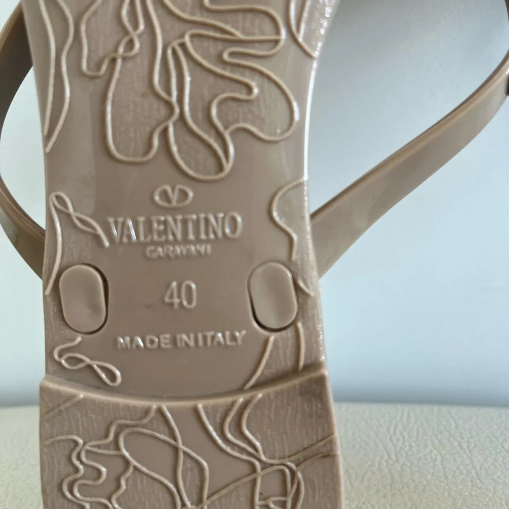 Valentino Garavani Rockstud Jelly Thong Flat Sandal’s Women’s Size 40 - Picture 5 of 11